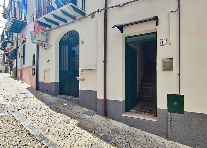 Da Nene דירה צ'פאלו